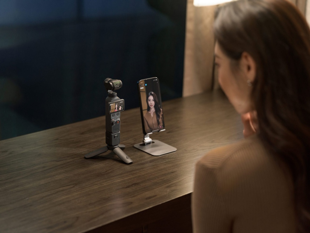 DJI Osmo Pocket 4 Standard Combo 